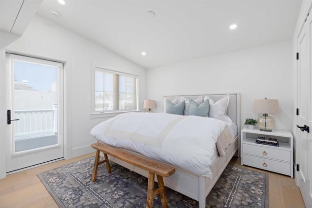 747 Orange Ave 304, Coronado, CA 92118