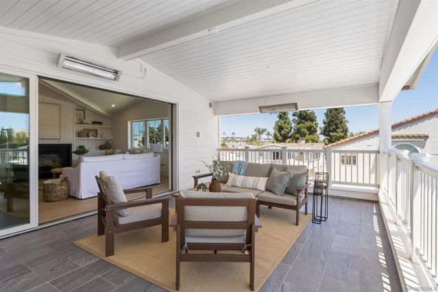 747 Orange Ave 304, Coronado, CA 92118