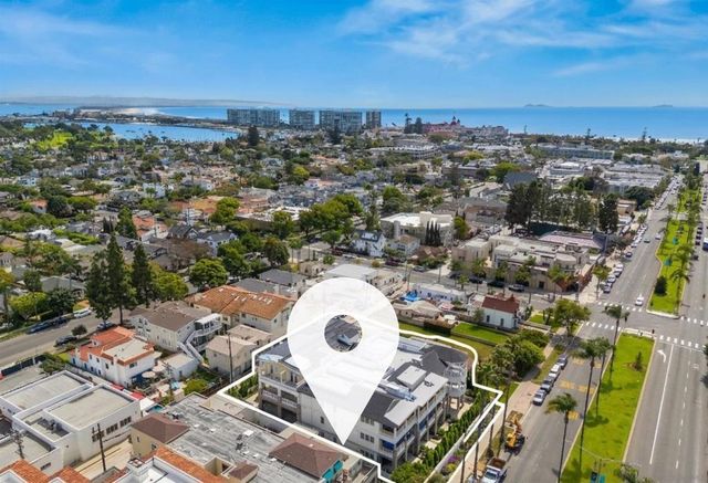 747 Orange Ave 304, Coronado, CA 92118