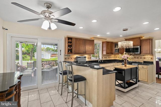 3121 PINEVIEW DR, Dover, PA 17315