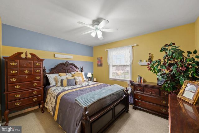 3121 PINEVIEW DR, Dover, PA 17315