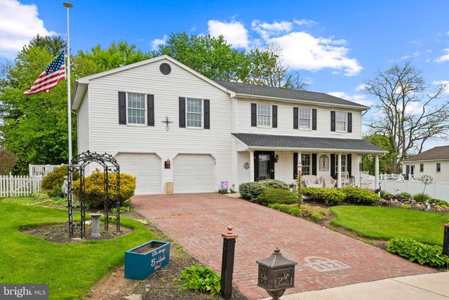 3121 PINEVIEW DR, Dover, PA 17315