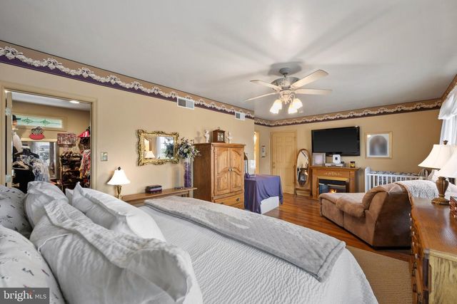 3121 PINEVIEW DR, Dover, PA 17315