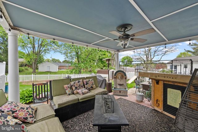 3121 PINEVIEW DR, Dover, PA 17315