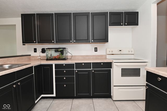 7454 W San Marco Drive, Fortville, IN 46040