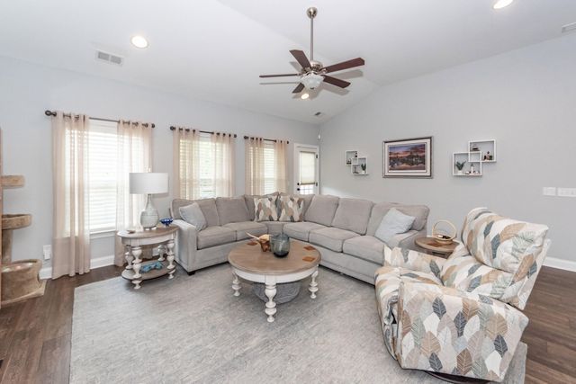 2023 Welsh Pony Drive, Mount Pleasant, SC 29429