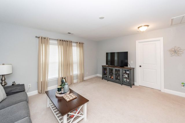 2023 Welsh Pony Drive, Mount Pleasant, SC 29429