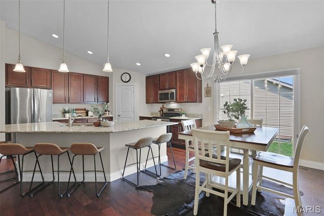 16139 Amber Vista Drive, Ellisville, MO 63021