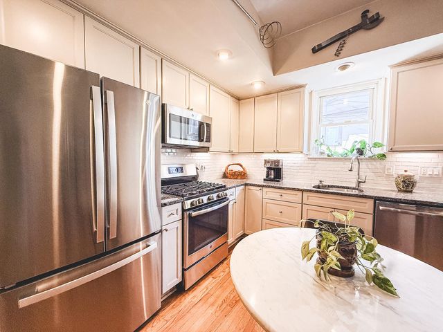 813 N NEWKIRK ST, Philadelphia, PA 19130