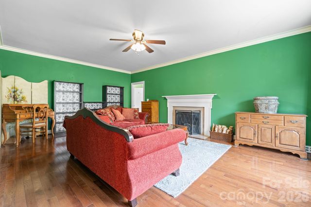 1540 Westbrook Circle, Gastonia, NC 28052