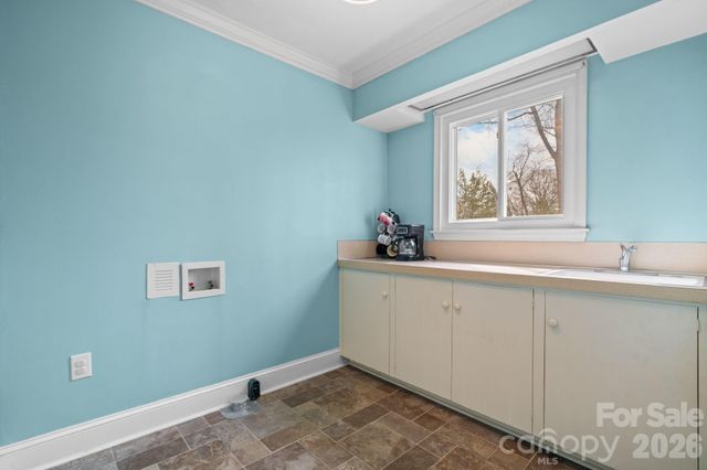 1540 Westbrook Circle, Gastonia, NC 28052