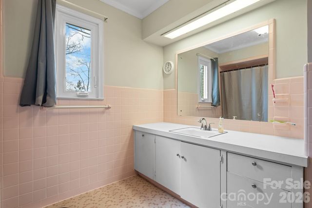 1540 Westbrook Circle, Gastonia, NC 28052