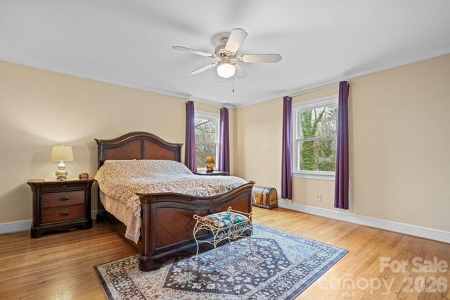 1540 Westbrook Circle, Gastonia, NC 28052