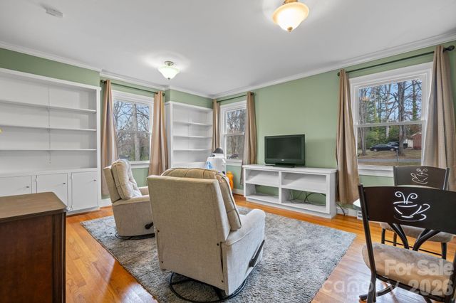 1540 Westbrook Circle, Gastonia, NC 28052