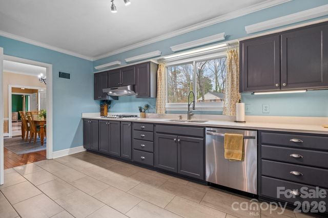 1540 Westbrook Circle, Gastonia, NC 28052