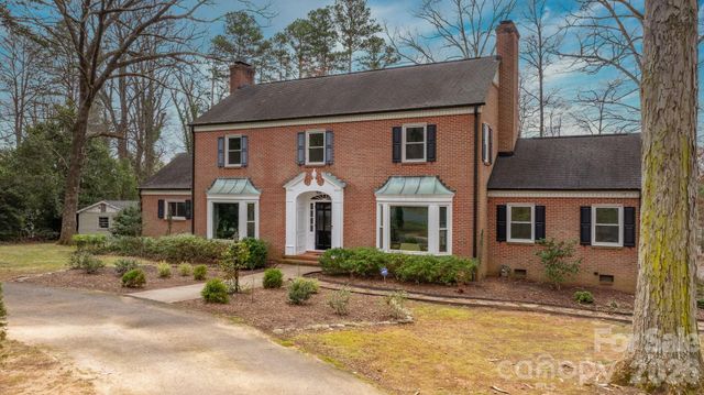 1540 Westbrook Circle, Gastonia, NC 28052