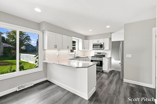 2576 Mapleview Street Se, City Of Kentwood, MI 49508
