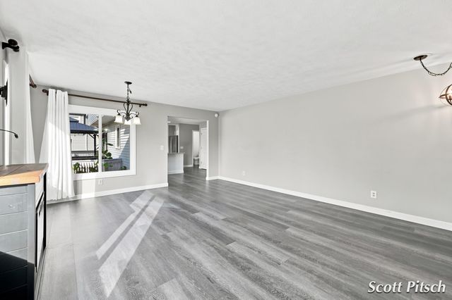 2576 Mapleview Street Se, City Of Kentwood, MI 49508