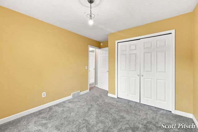 2576 Mapleview Street Se, City Of Kentwood, MI 49508