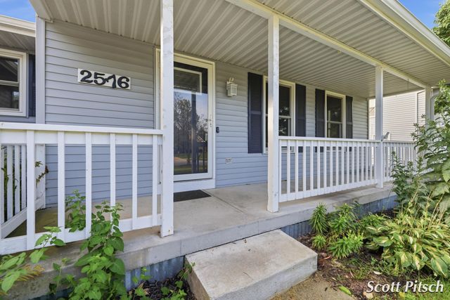 2576 Mapleview Street Se, City Of Kentwood, MI 49508