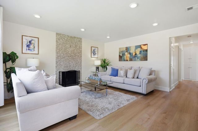 1071 Sunnyside Drive, South San Francisco, CA 94080