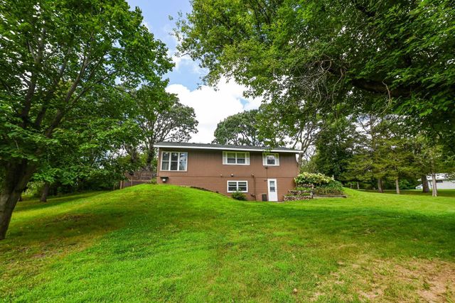 18718 Driftwood Road, Lynden Twp, MN 55320