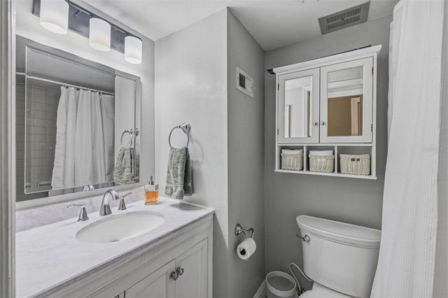 4507 W LA VILLA LANE, Tampa, FL 33611