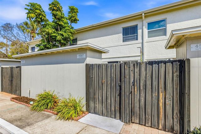 4507 W LA VILLA LANE, Tampa, FL 33611