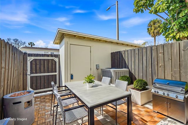 4507 W LA VILLA LANE, Tampa, FL 33611