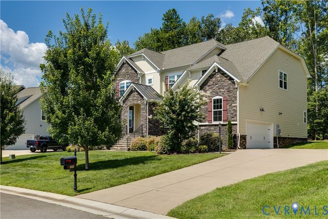 2512 Channelmark Ct, Chester, VA 23836