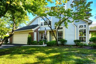 401 Cromwell Circle 4, Bartlett, IL 60103