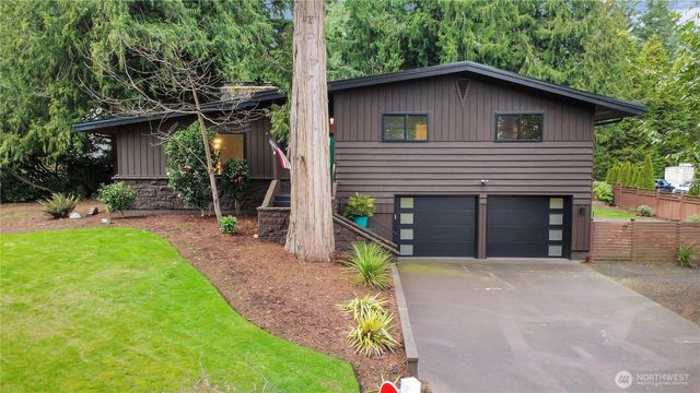 405 Shadow Lane NE, Olympia, WA 98506