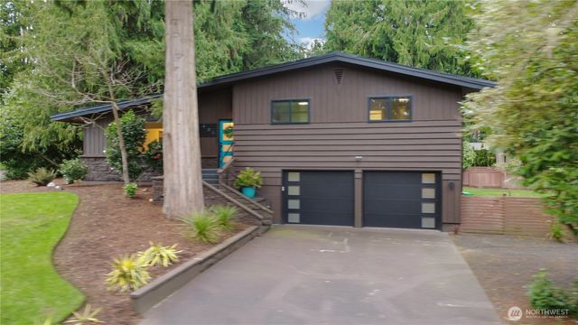 405 Shadow Lane NE, Olympia, WA 98506