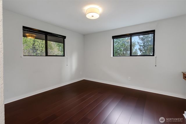 405 Shadow Lane NE, Olympia, WA 98506