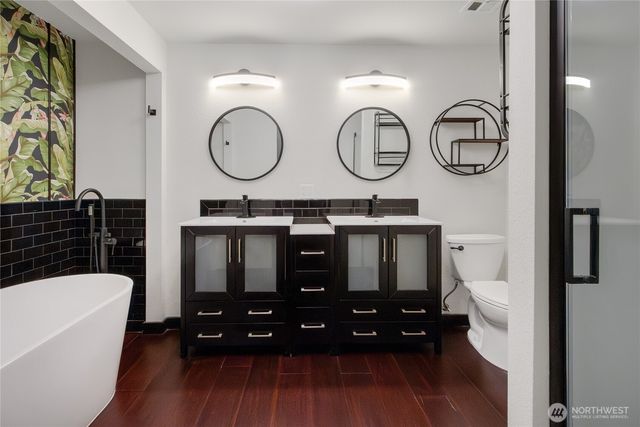 405 Shadow Lane NE, Olympia, WA 98506