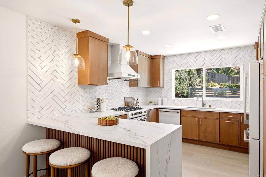 1024 Circle Drive, Escondido, CA 92025 — exterior