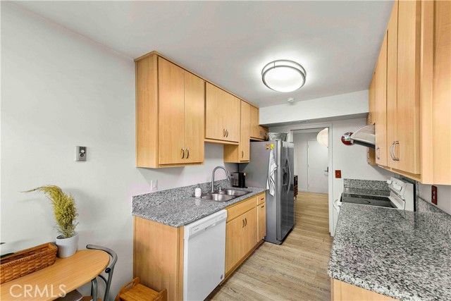 1301 S Atlantic 231C, Monterey Park, CA 91754