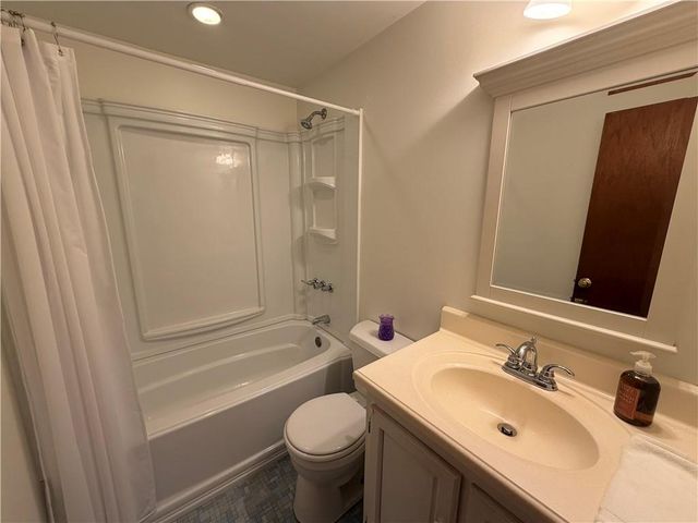 2220 Sybel Drive, Mobile, AL 36693