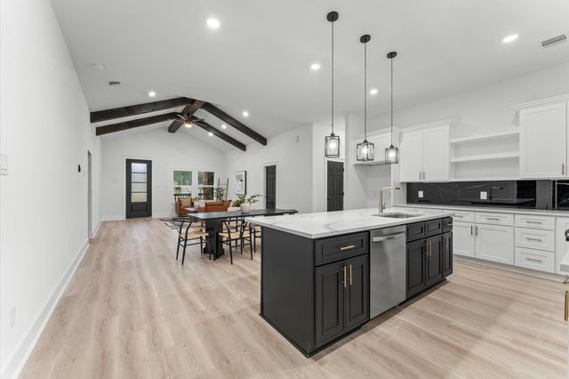 1133 Long Leaf Pine Street, Huffman, TX 77336