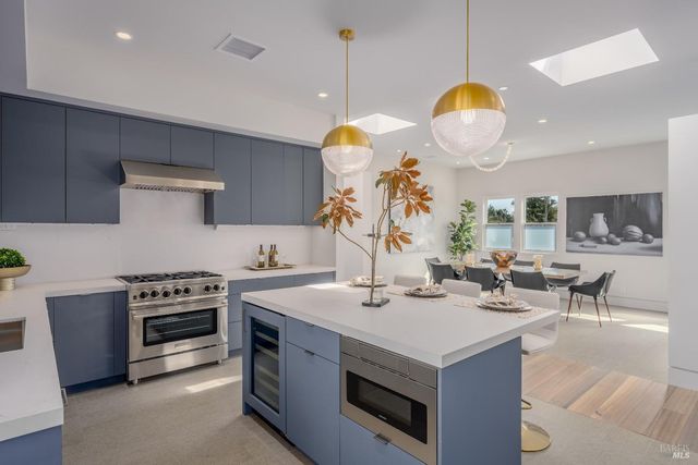 301 1st St W, Sonoma, CA 95476