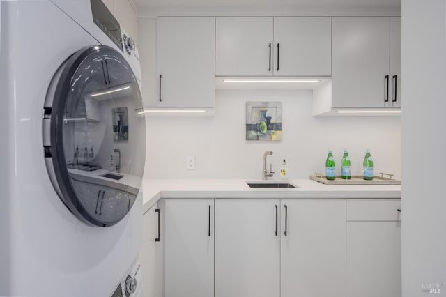 301 1st St W, Sonoma, CA 95476