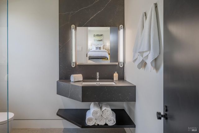 301 1st St W, Sonoma, CA 95476