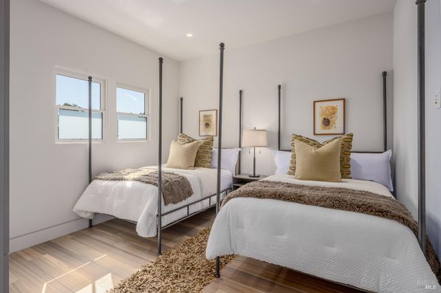 301 1st St W, Sonoma, CA 95476