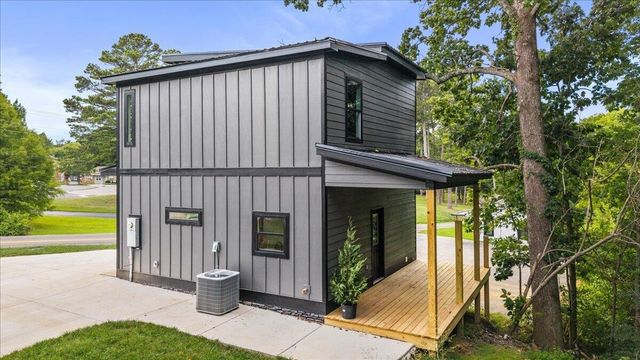 3008 Henderson Avenue, NW, Cleveland, TN 37312