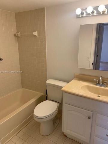 10623 W Clairmont Circle 101, Tamarac, FL 33321