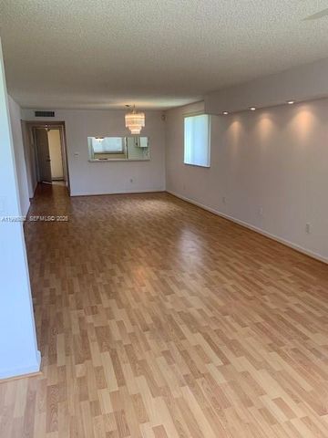 10623 W Clairmont Circle 101, Tamarac, FL 33321