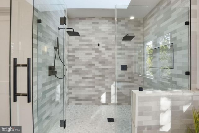 3218 BLUNDELL RD, Falls Church, VA 22042