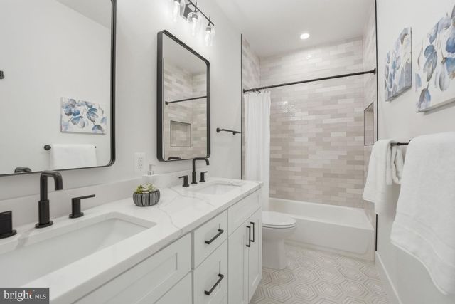 3218 BLUNDELL RD, Falls Church, VA 22042