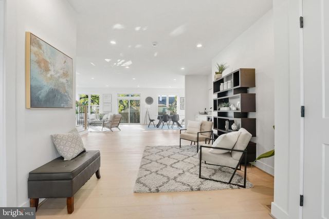 3218 BLUNDELL RD, Falls Church, VA 22042