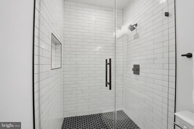 3218 BLUNDELL RD, Falls Church, VA 22042